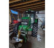 Трактор John Deere 6630