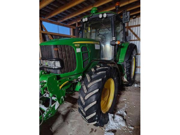 Трактор John Deere 6630 (2011)