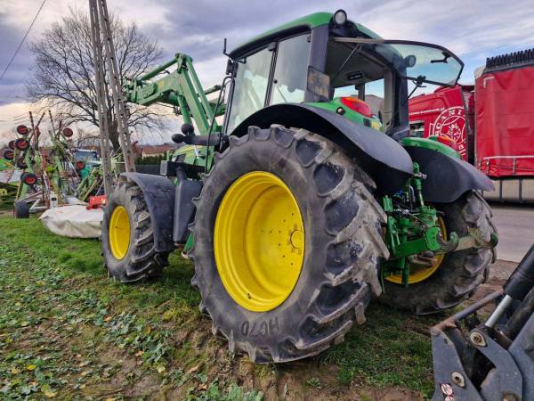 Трактор John Deere 6115M (2015)