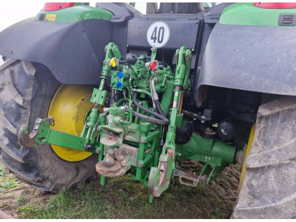 Трактор John Deere 6115M (2015)