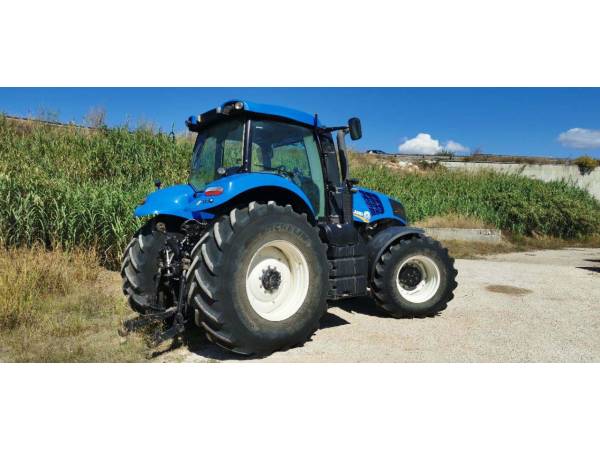 Трактор New Holland T8.300 (2012)