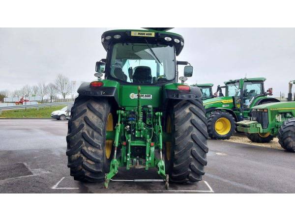 Трактор John Deere 8260 R (2012)