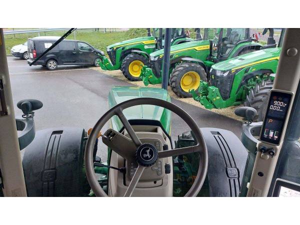 Трактор John Deere 8260 R (2012)