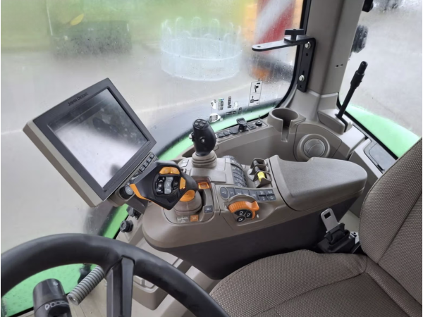 Трактор John Deere 8R370 (2022)