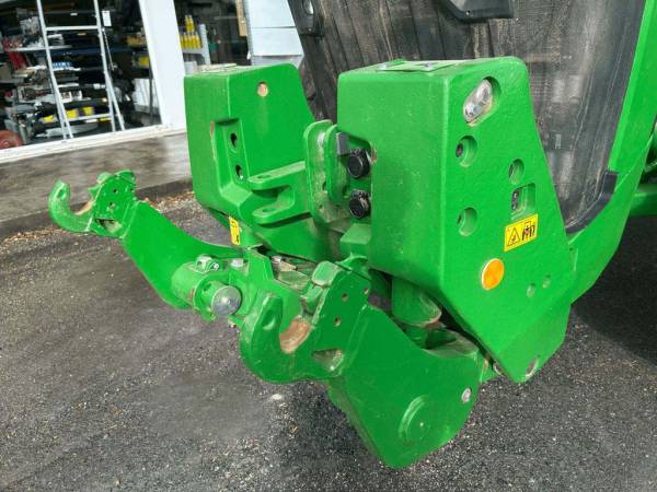 Трактор John Deere 8R370 (2024)