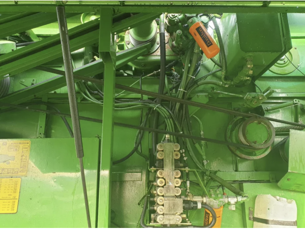 Комбайн John Deere 2066 (1997)