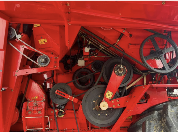 Комбайн Massey Ferguson 36 (1998)