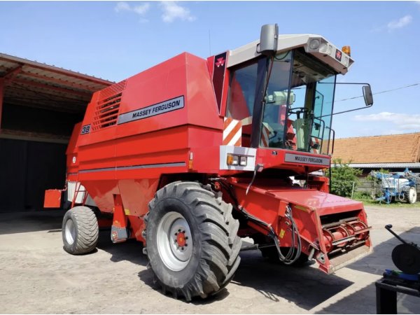 Комбайн Massey Ferguson 38 (1996)