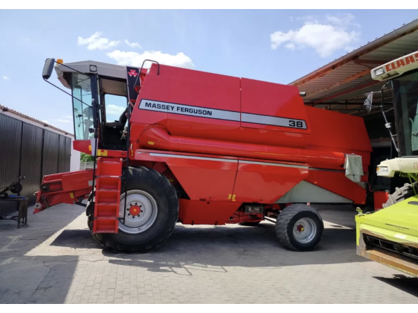 Комбайн Massey Ferguson 38 (1996)