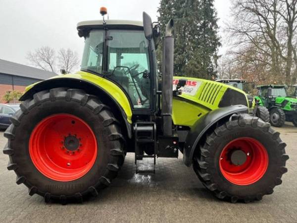 Трактор Claas Axion 850 (2007)