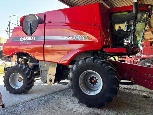 Комбайн Case IH Axial Flow 9230 (2013)