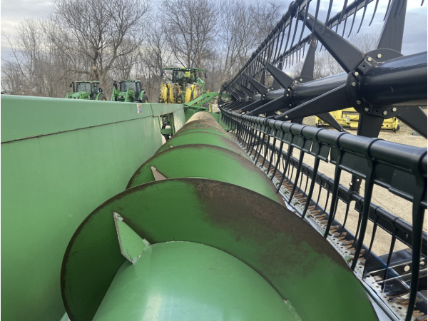 HydraFlex жатка John Deere 630F (2005)