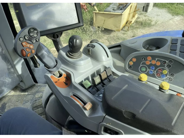 Трактор New Holland T7.200 (2014)