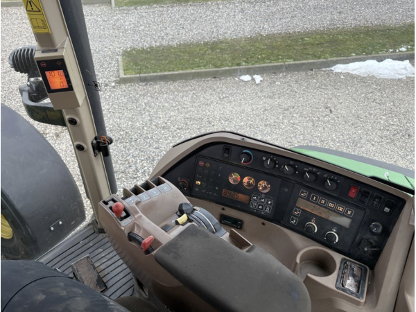 Трактор John Deere 8100 (1997)