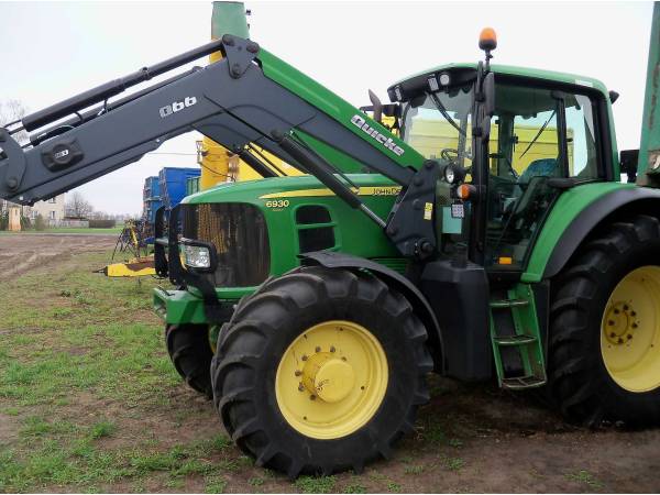 Трактор John Deere 6930 (2011)