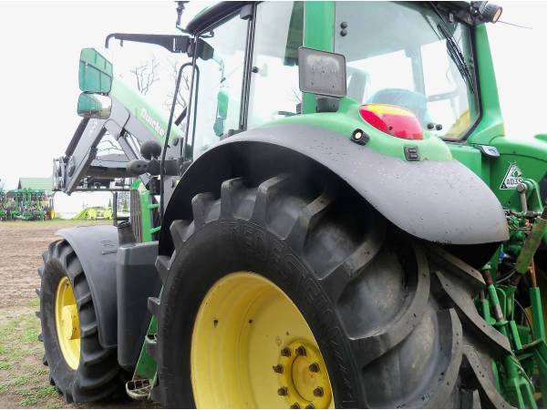 Трактор John Deere 6930 (2011)