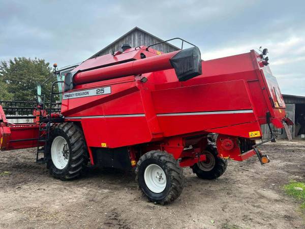 Комбайн Massey Ferguson 25 (1998)