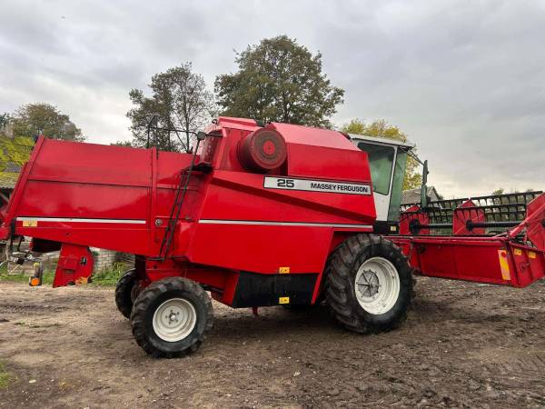 Комбайн Massey Ferguson 25 (1998)