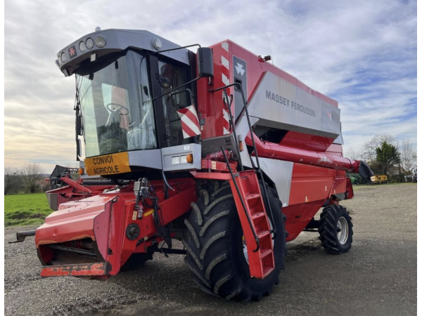 Комбайн Massey Ferguson 7272 (2000)