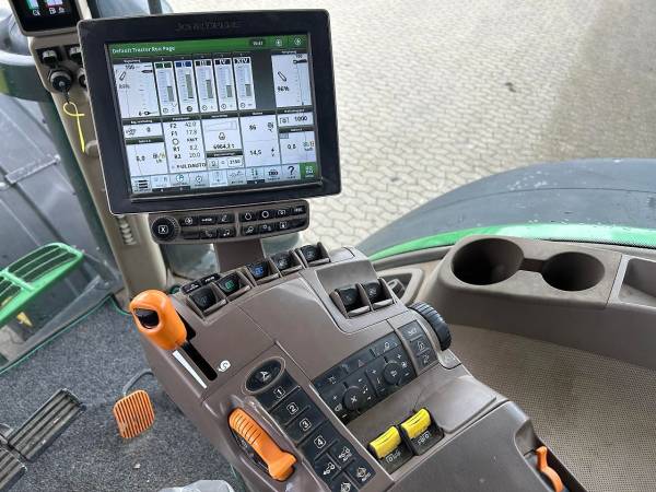 Трактор John Deere 7250R (2016)