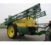 Обприскувач John Deere 740