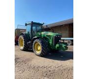 Трактор John Deere 8120