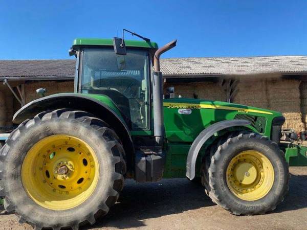 Трактор John Deere 8120 (2002)