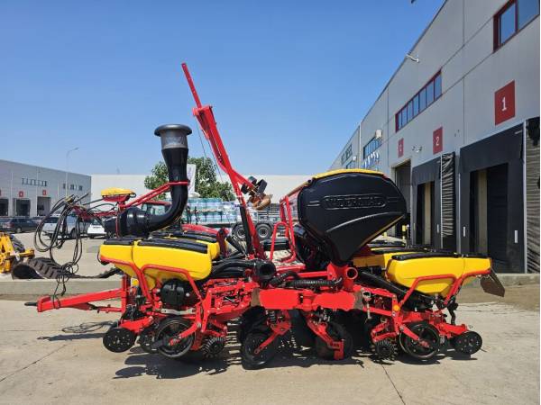 Сівалка точного висіву Vaderstad Tempo TPF 8 (2022)