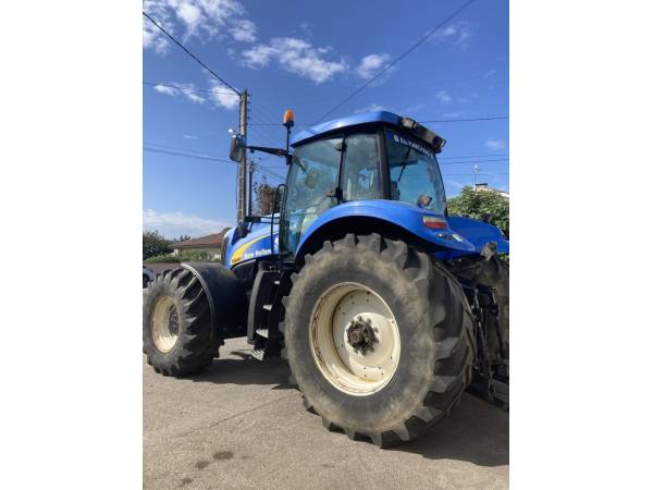 Трактор New Holland T8040 (2008)