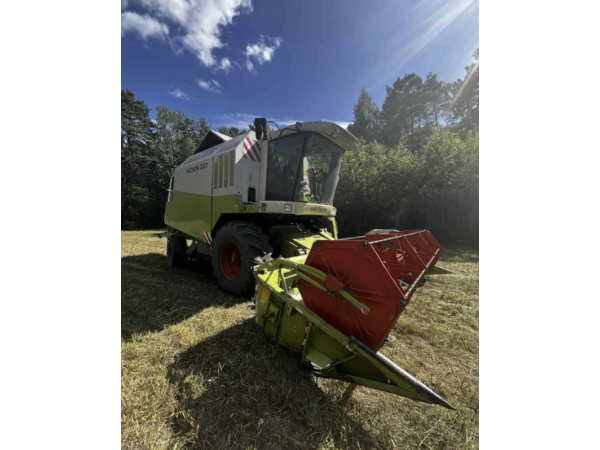Комбайн Claas Medion 330 (2002)