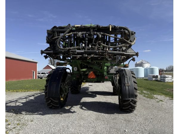 Самоходный опрыскиватель John Deere 4920 (2005)