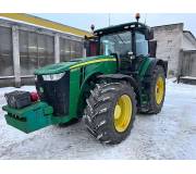 Трактор John Deere 8320R