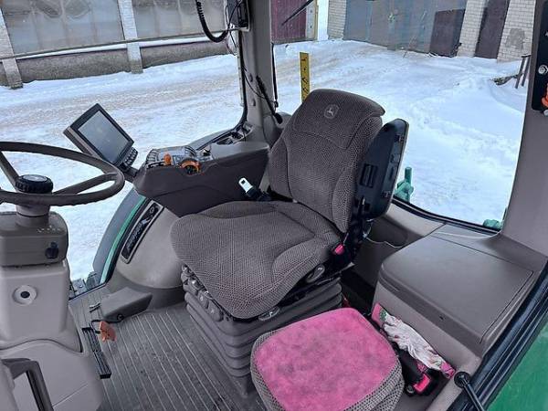 Трактор John Deere 8320R (2015)