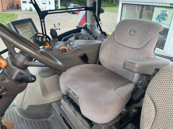 Трактор John Deere 6250R (2020)
