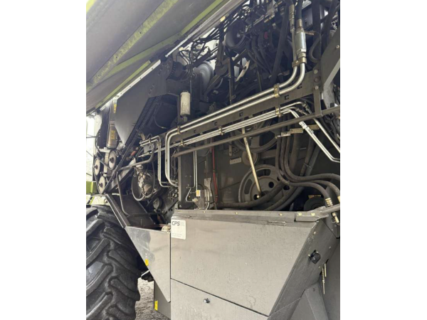 Комбайн Claas Lexion 650 (2011)