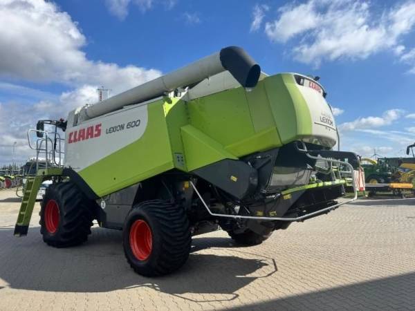 Комбайн Claas Lexion 600 (2005)