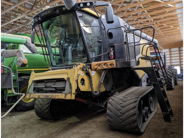 Комбайн Claas Lexion 740ТТ (2011)