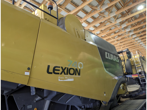 Комбайн Claas Lexion 740ТТ (2011)