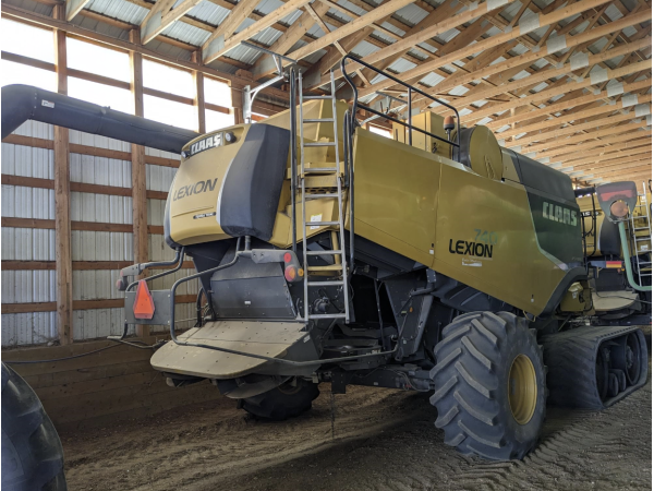 Комбайн Claas Lexion 740ТТ (2011)