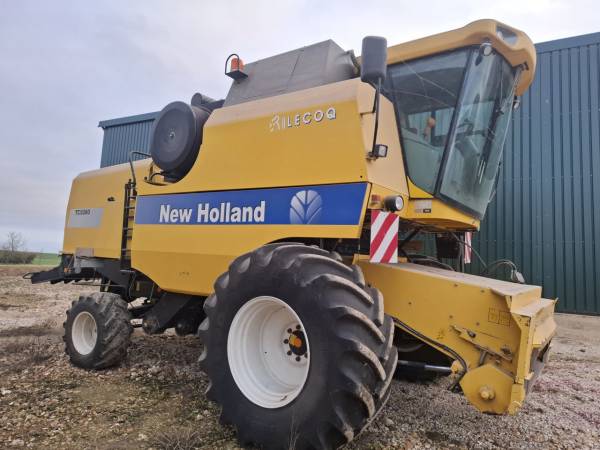 Комбайн New Holland TC 5080 (2008)