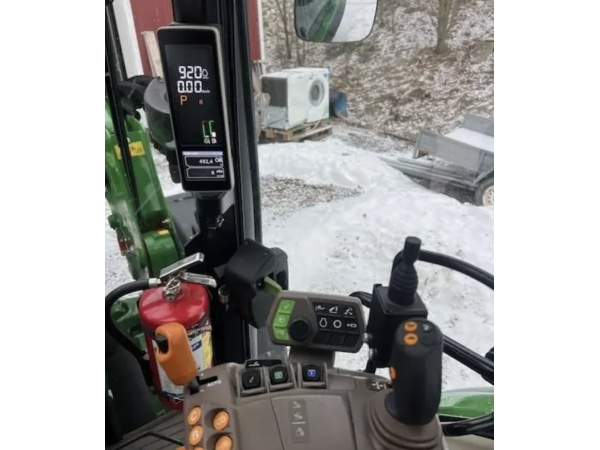 Трактор John Deere 5100R (2018)