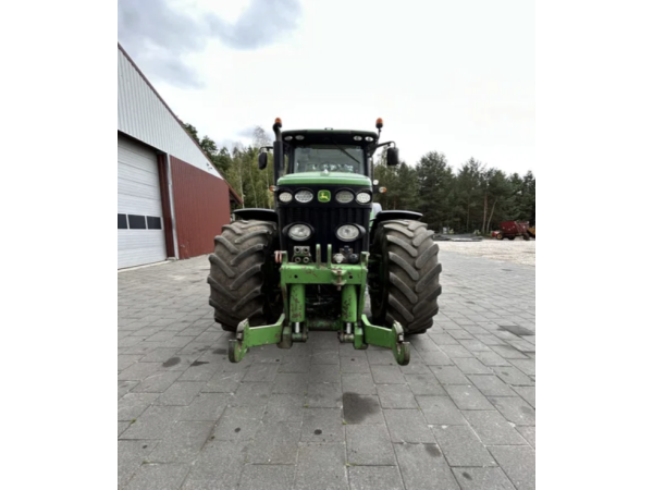 Трактор John Deere 8320R (2011)