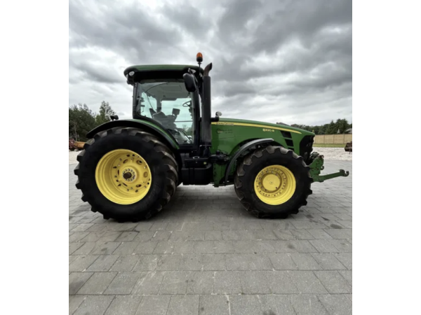 Трактор John Deere 8320R (2011)