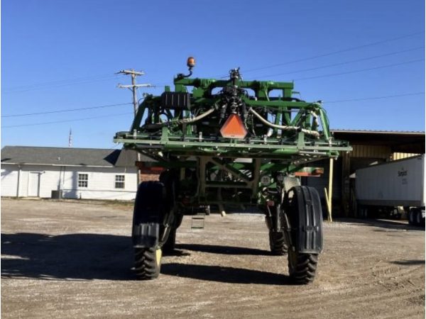 Самохідний обприскувач John Deere R4044 (2021)