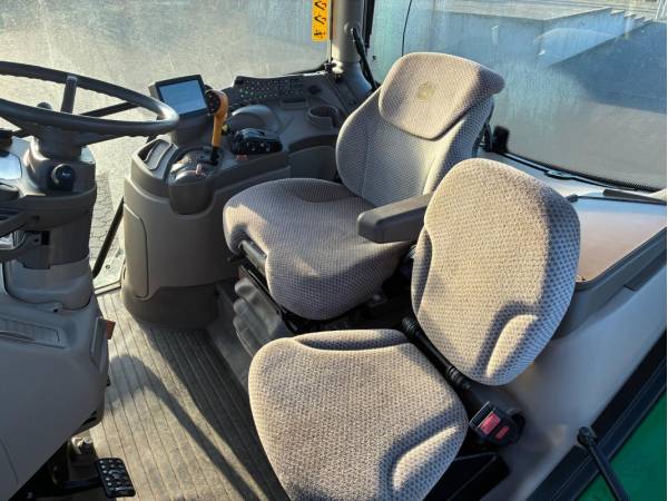 Трактор John Deere 6150R (2014)