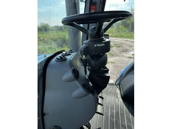 Трактор New Holland T8040 (2008)