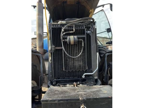 Трактор New Holland T8040 (2008)