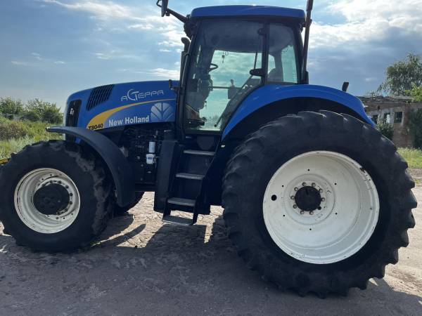 Трактор New Holland T8040 (2008)