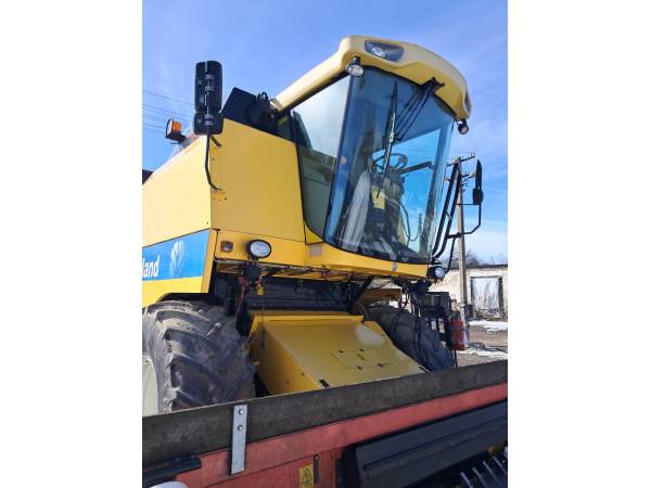 Комбайн New Holland TC 5080 (2013)