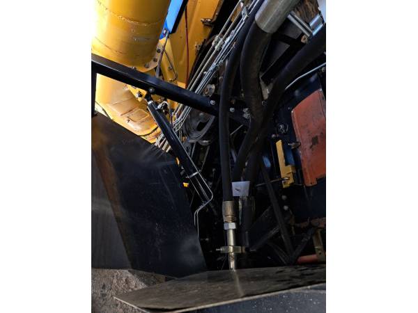 Комбайн New Holland TC 5080 (2013)